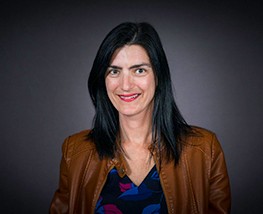 Headshot of Julie Greene