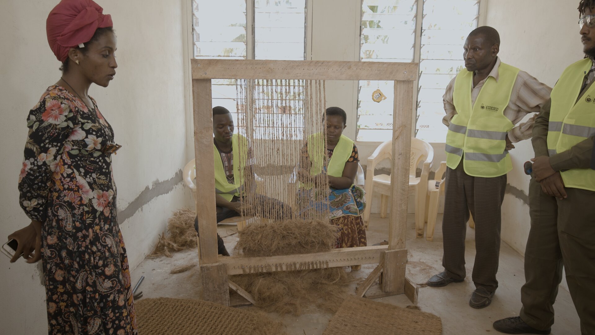The team EcoCoCo working with coconut fibre